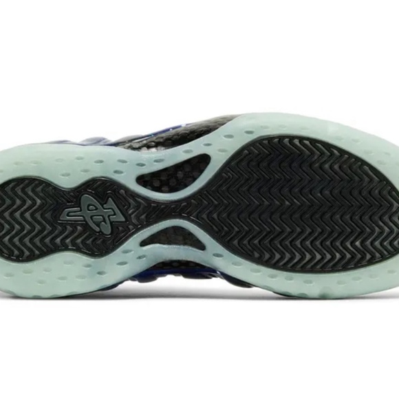 Jordans - Picture 3 of 3